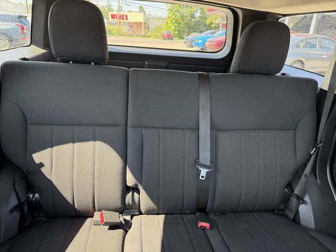 Used 2011 Dodge Nitro Heat RWD image 15