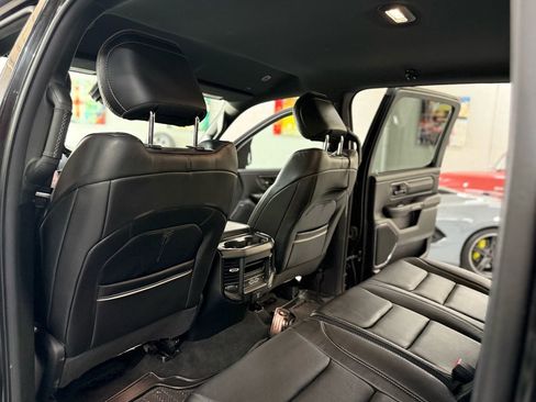 Used 2022 RAM 1500 Limited w/ Body-Colour Bumper Group AWD/4WD image 13