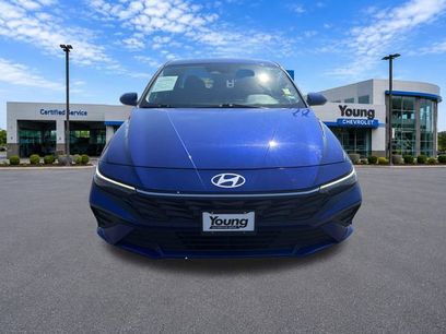 Used 2024 Hyundai Elantra SE