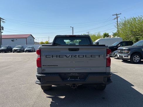 Used 2024 Chevrolet Silverado 1500 W/T w/ Z71 Off-Road Package AWD/4WD image 4