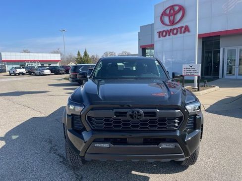 New 2026 Toyota Tacoma TRD Off-Road image 2