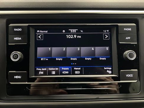 Used 2022 Volkswagen Atlas Cross Sport SE AWD/4WD image 23