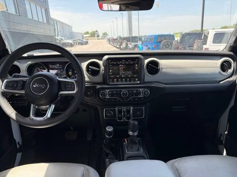 Used 2023 Jeep Wrangler High Altitude AWD/4WD image 16