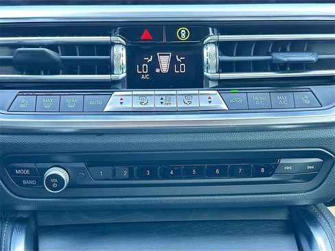 Used 2021 BMW 440i xDrive Coupe w/ Premium Package image 16