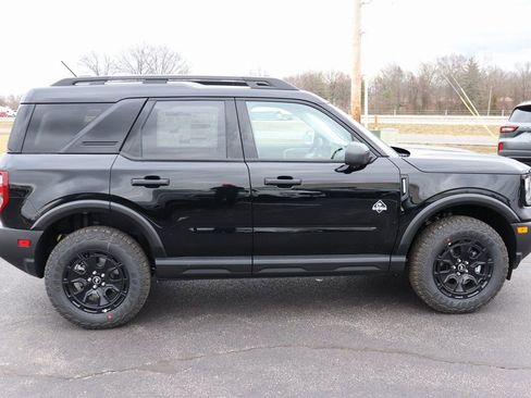 New 2025 Ford Bronco Sport Outer Banks w/ Sasquatch Outer Banks Package AWD/4WD image 13