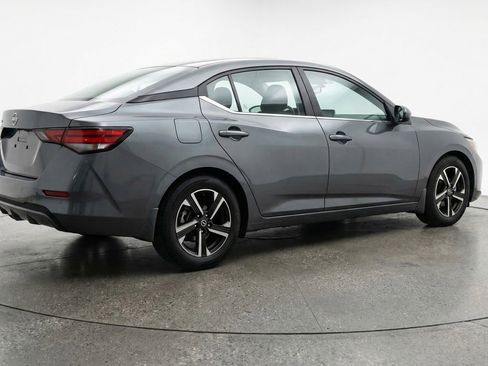 Used 2025 Nissan Sentra SV FWD image 9
