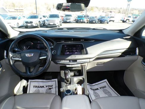 Used 2020 Cadillac XT4 Premium Luxury w/ Cold Weather Package image 11