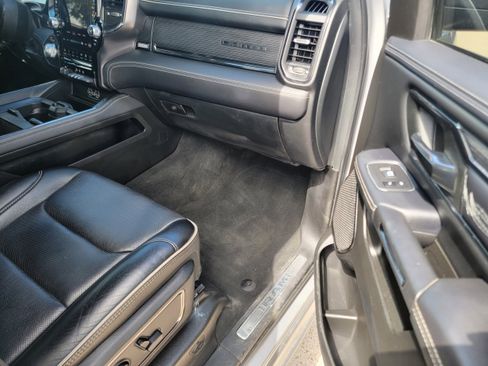 Used 2024 RAM 1500 Limited image 9