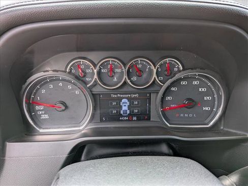 Used 2019 Chevrolet Silverado 1500 LTZ AWD/4WD image 7
