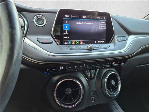 Used 2019 Chevrolet Blazer Premier w/ Sun and Wheels Package FWD image 10