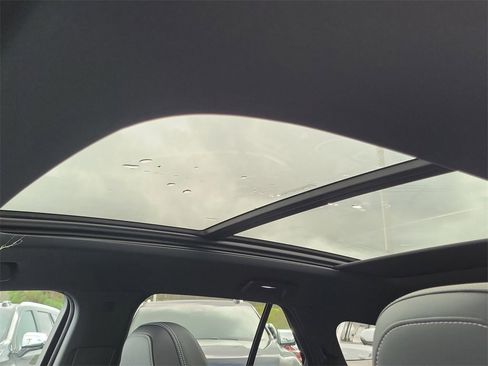 New 2026 Chevrolet Blazer EV LT image 12