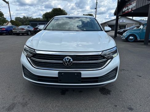 Used 2024 Volkswagen Jetta S image 3