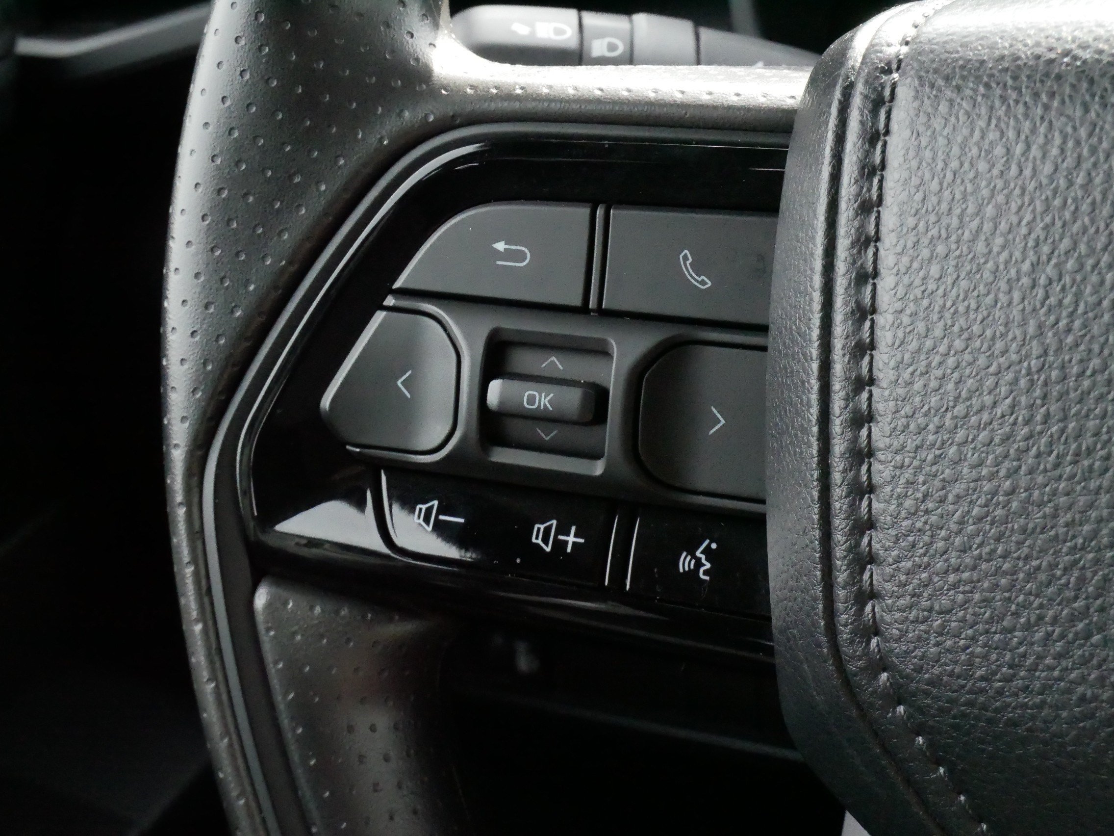 Certified 2024 Toyota Tundra SR5 AWD/4WD image 27