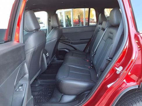 New 2026 Jeep Cherokee Limited image 28