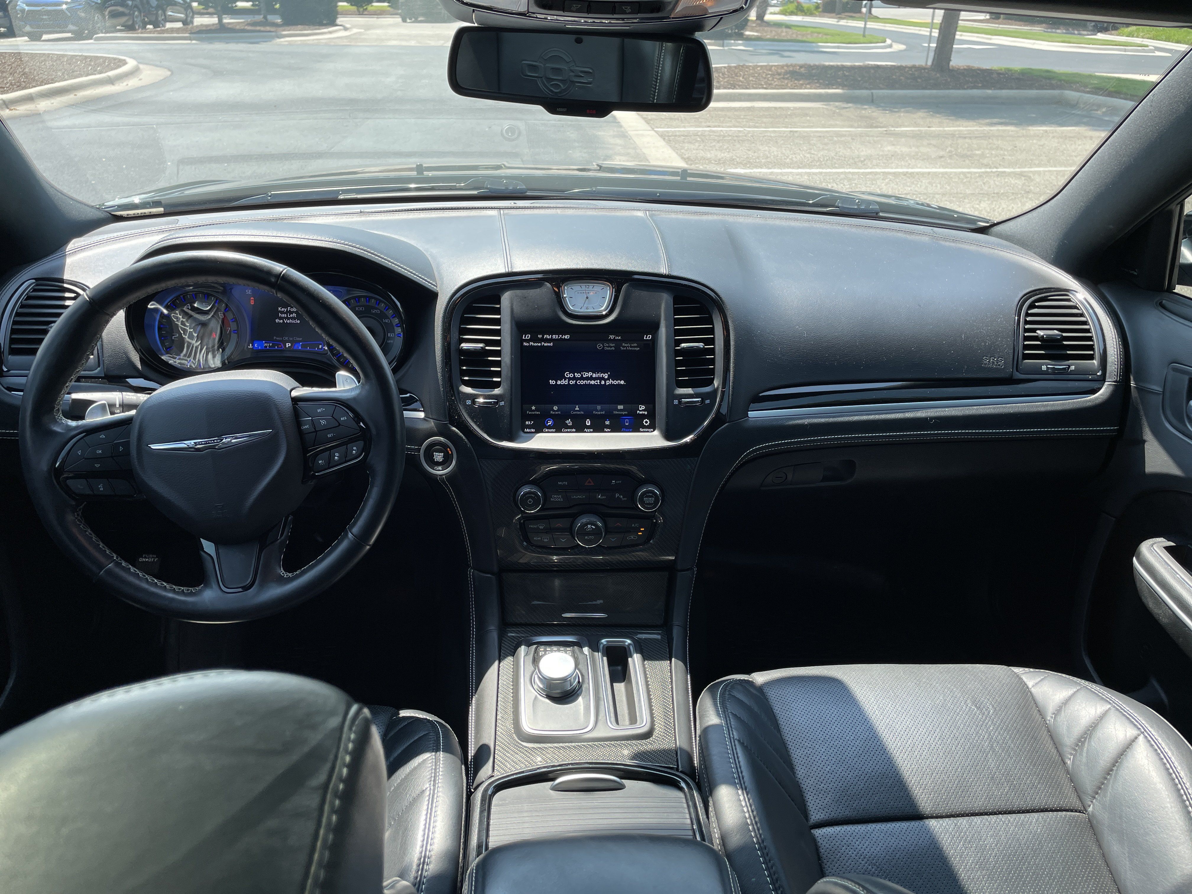 Used 2023 Chrysler 300 C RWD image 28