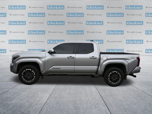 Used 2024 Toyota Tacoma TRD Sport w/ TRD Sport Premium Package image 18