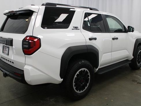 Used 2025 Toyota 4Runner TRD Off-Road Premium image 5