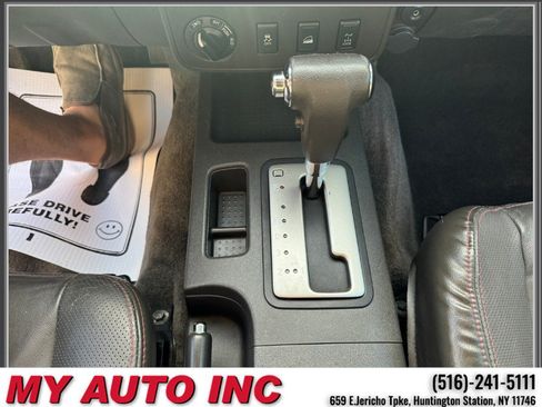 Used 2012 Nissan Xterra PRO-4X w/ Pro-4x Leather Pkg AWD/4WD image 17