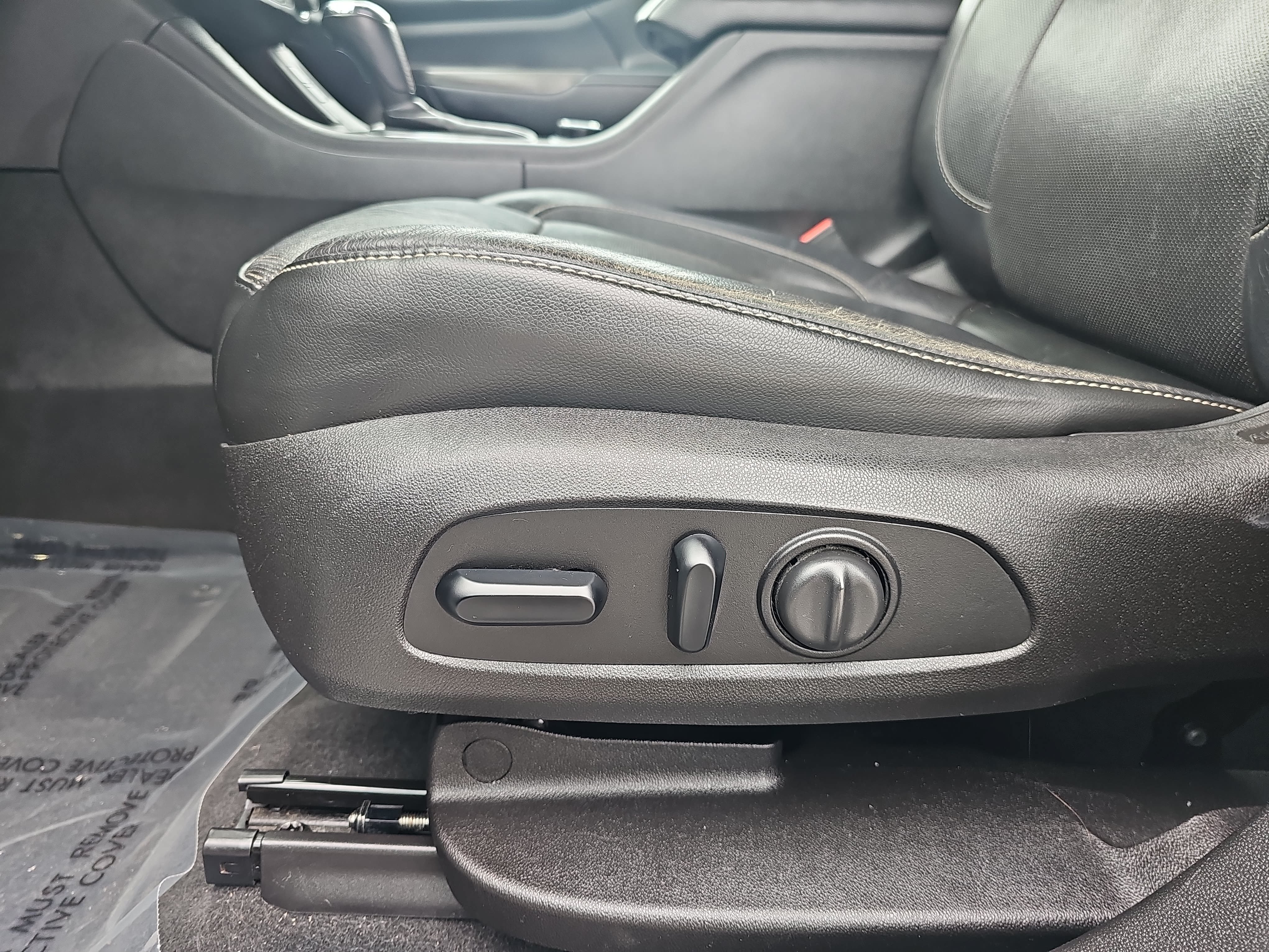 Used 2018 GMC Acadia SLT FWD image 30