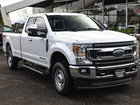 Used 2021 Ford F250 XLT w/ XLT Premium Package image 8