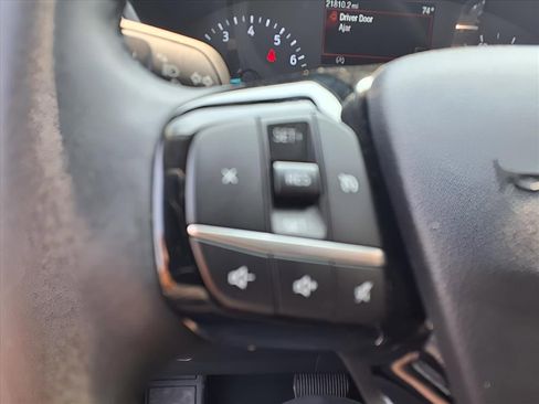 Certified 2022 Ford Escape SE w/ Convenience Package image 19