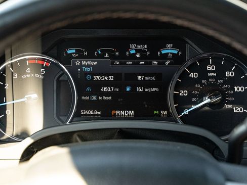 Certified 2022 Ford F450 Platinum AWD/4WD image 27