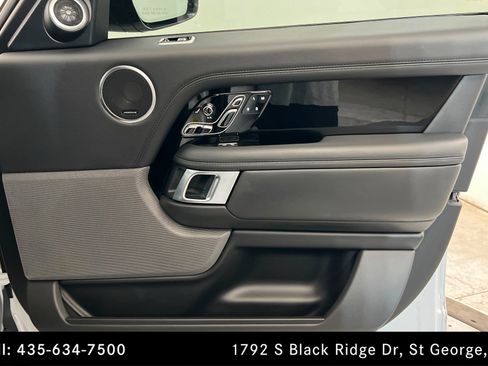 Used 2020 Land Rover Range Rover HSE image 23