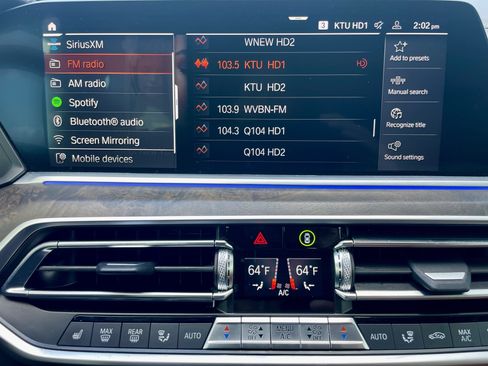 Used 2022 BMW X5 xDrive40i w/ Premium Package AWD/4WD image 29