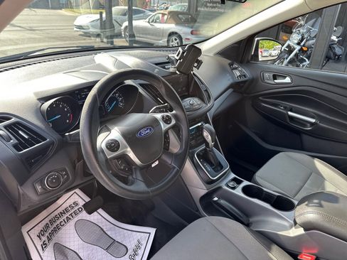 Used 2014 Ford Escape SE w/ Equipment Group 201A AWD/4WD image 14