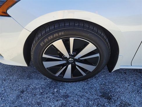 Used 2021 Nissan Altima 2.5 SV image 4