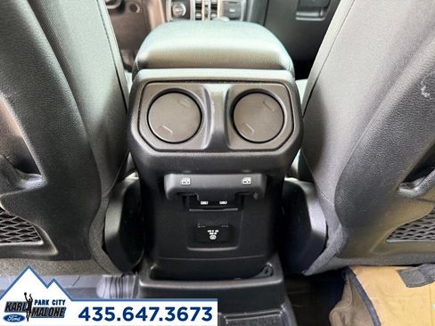 Used 2023 Jeep Wrangler Unlimited Rubicon 4xe w/ Cold Weather Group AWD/4WD image 31