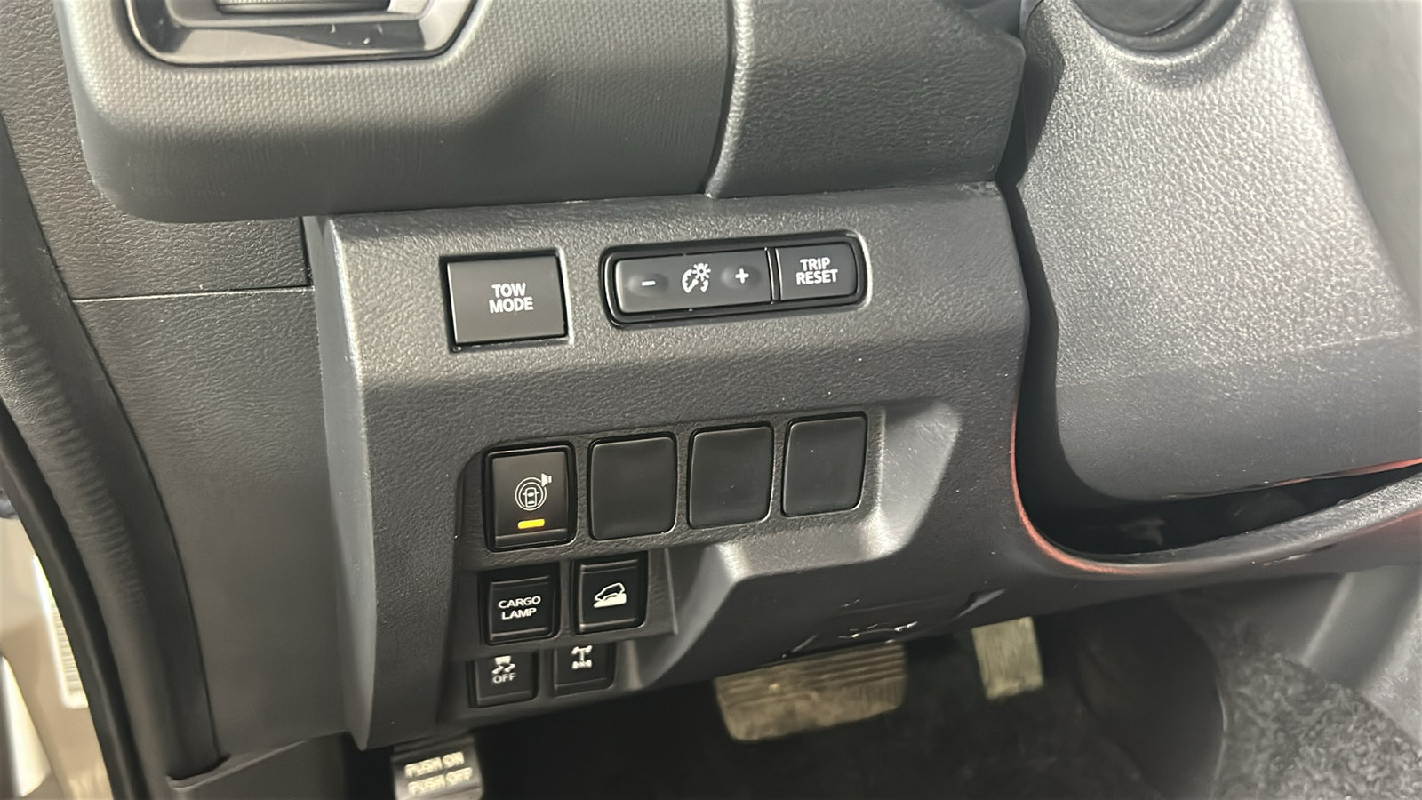 Used 2023 Nissan Frontier PRO-4X w/ Technology Package AWD/4WD image 24