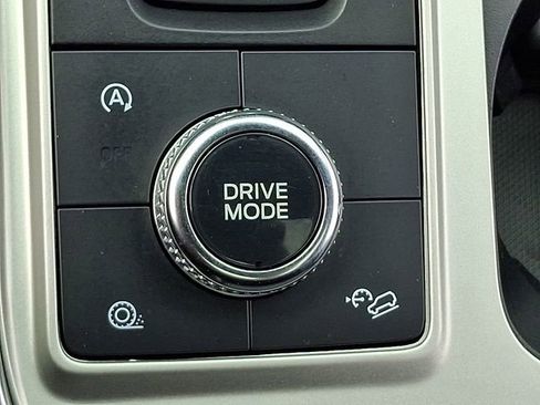 Used 2023 Ford Explorer Platinum w/ Technology Package AWD/4WD image 26