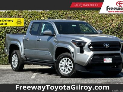 New 2025 Toyota Tacoma SR5