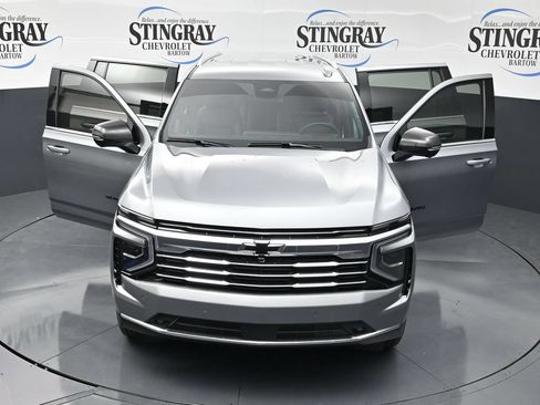 Used 2026 Chevrolet Suburban LT w/ Comfort Package RWD image 37