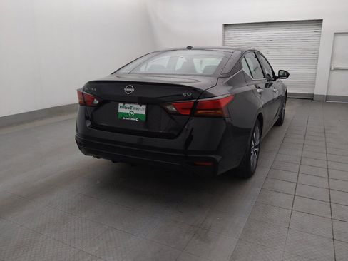 Used 2024 Nissan Altima 2.5 SV image 7