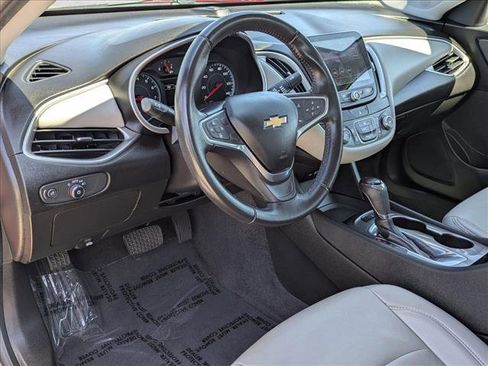 Used 2019 Chevrolet Malibu RS FWD image 10