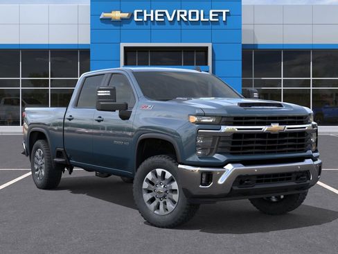 New 2026 Chevrolet Silverado 2500 LT w/ True North Edition AWD/4WD image 7