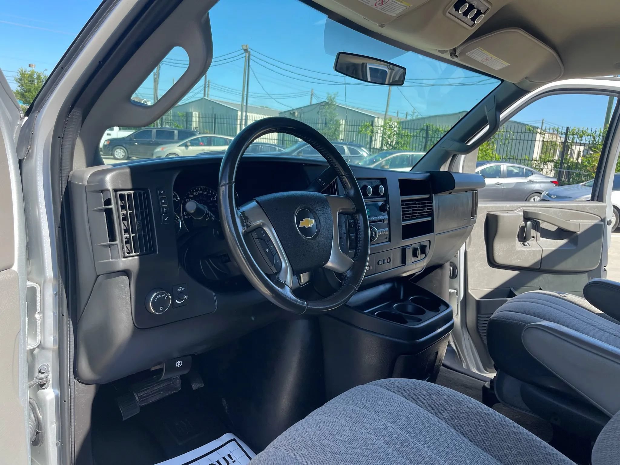 Used 2016 Chevrolet Express 2500 LS RWD image 25