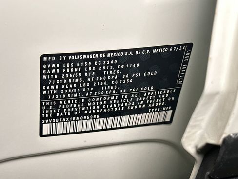 Used 2024 Volkswagen Tiguan Wolfsburg Edition FWD image 32