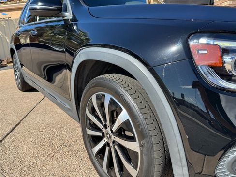 Used 2022 Mercedes-Benz GLB 250 4MATIC w/ Premium Package Lite image 21