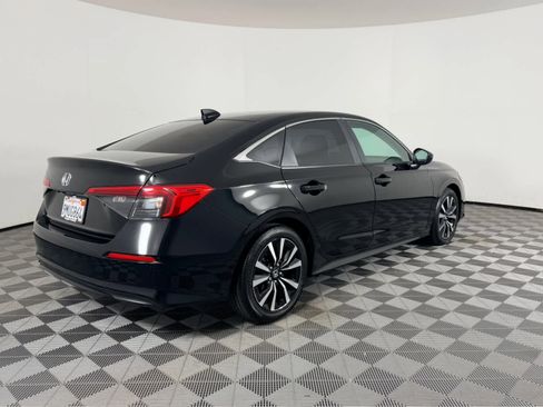Used 2024 Honda Civic EX image 3