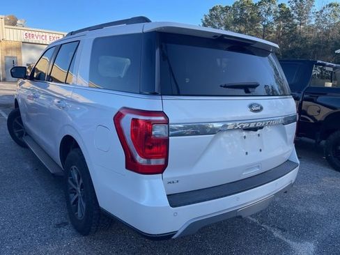 Used 2019 Ford Expedition XLT image 15