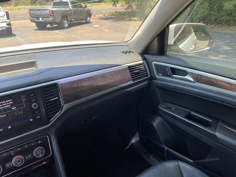 Used 2019 Volkswagen Atlas SEL Premium AWD/4WD image 33
