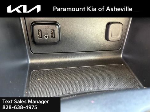 Used 2022 Chevrolet Colorado W/T image 24