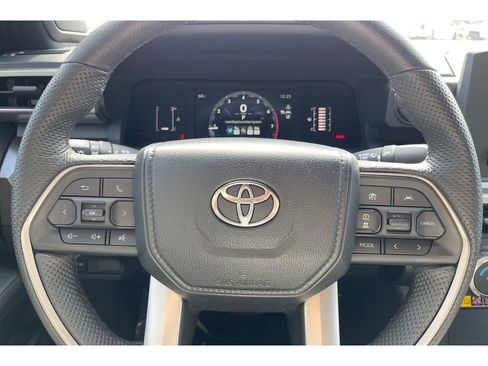 Used 2024 Toyota Tacoma SR5 image 33
