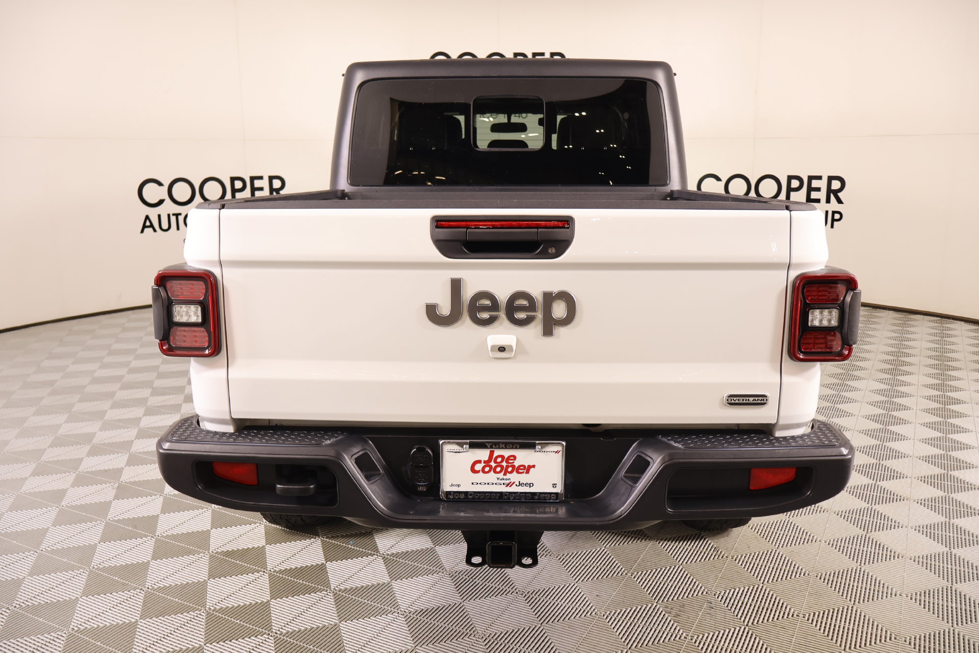 Used 2020 Jeep Gladiator Overland w/ LED Lighting Group AWD/4WD image 21
