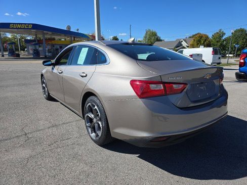 Used 2023 Chevrolet Malibu LT image 3