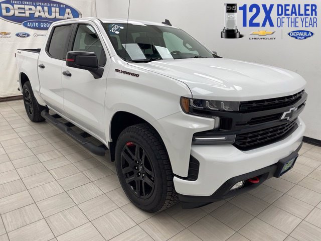 Certified 2022 Chevrolet Silverado 1500 RST w/ Redline Edition AWD/4WD image 1