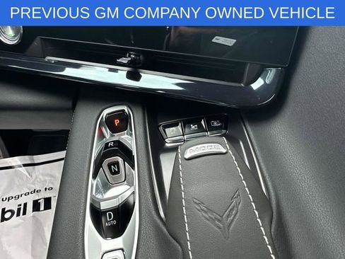Used 2025 Chevrolet Corvette Stingray Preferred Conv w/ Z51 Performance Package RWD image 29